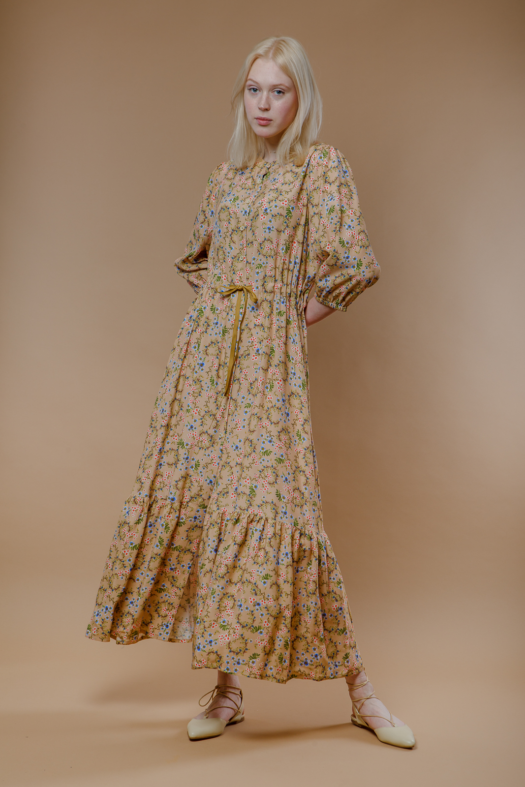 Платье-рубашка с цветочным принтом Селина